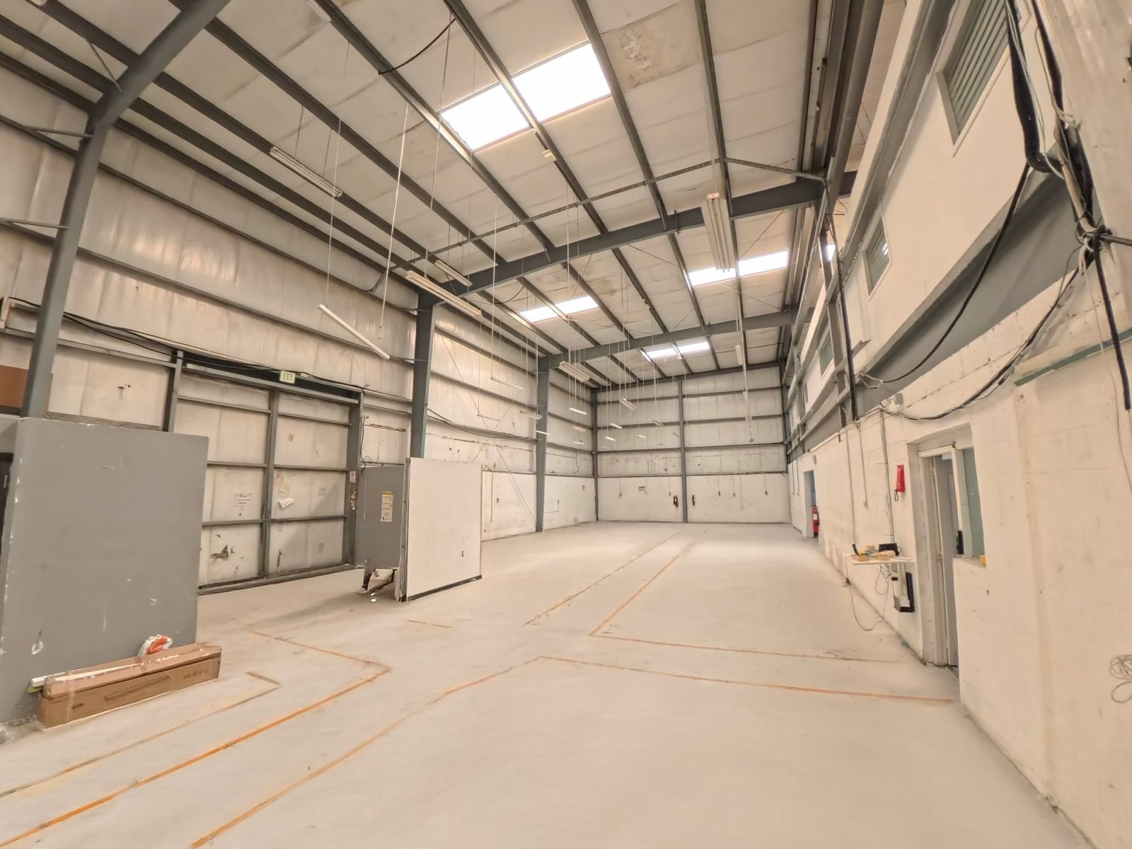 Warehouse for rent in Phase 1 at 784,944 AED per year