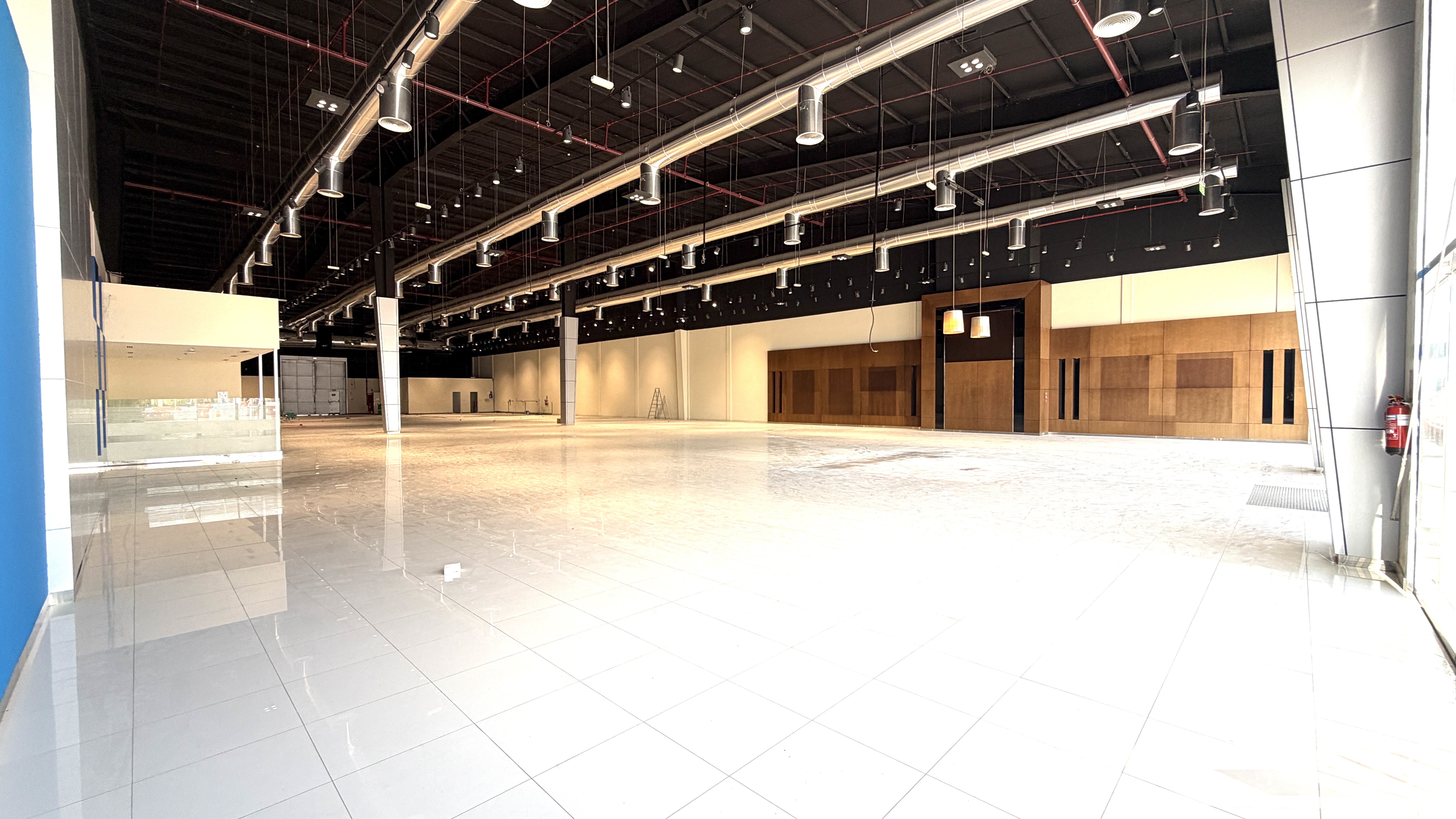 Warehouse for rent in Mussafah at 1,782,000 AED per year