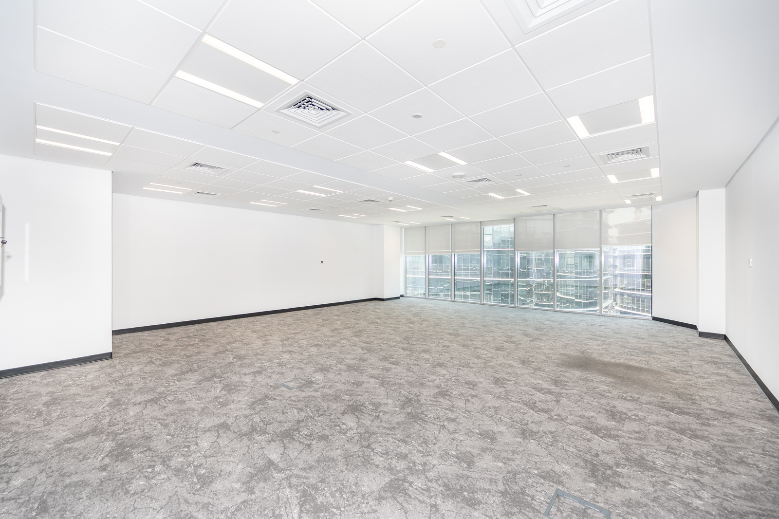 Office for rent in Umm Ramool at 155,025 AED per year