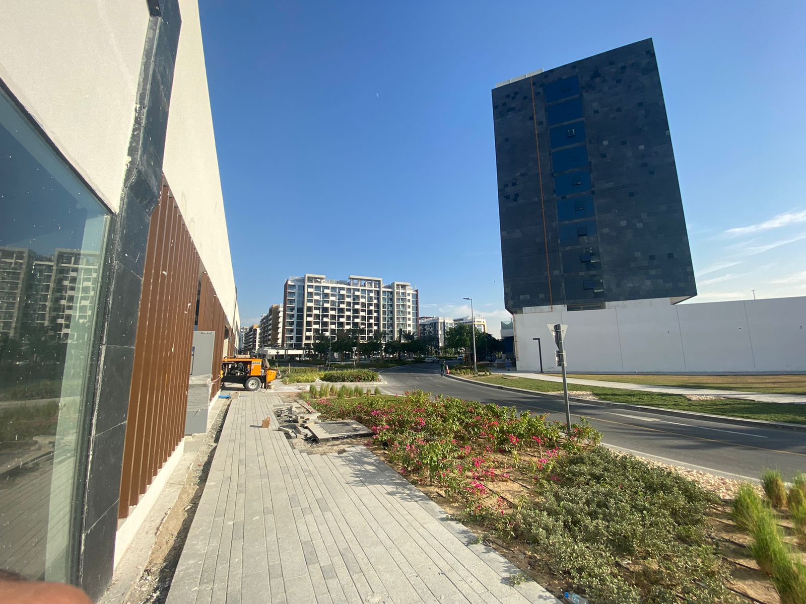 Retail Space | Boulevard View | Mezzanine