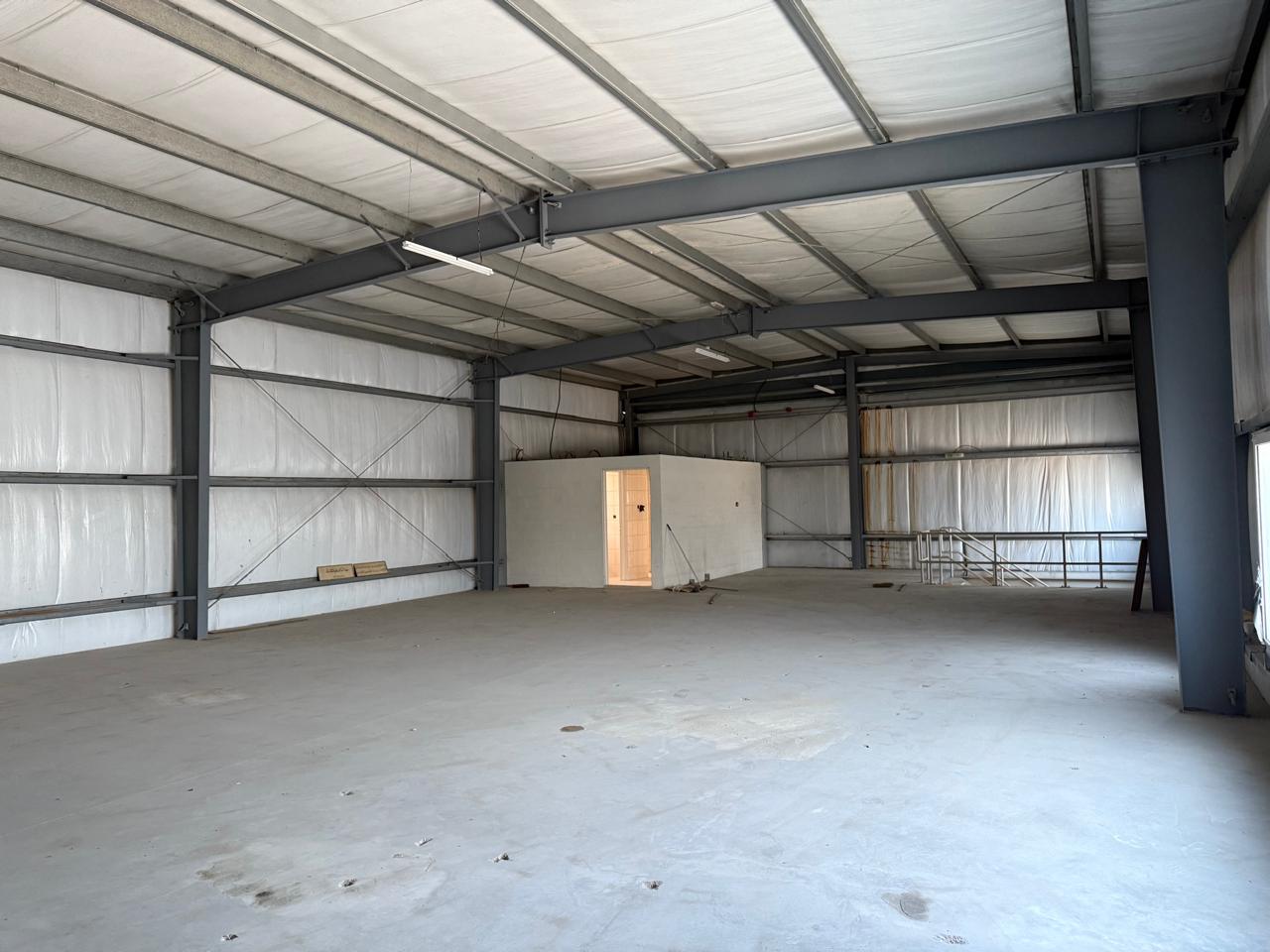 Unique Warehouse | 3350 sqft | 35KW I Mezzanine