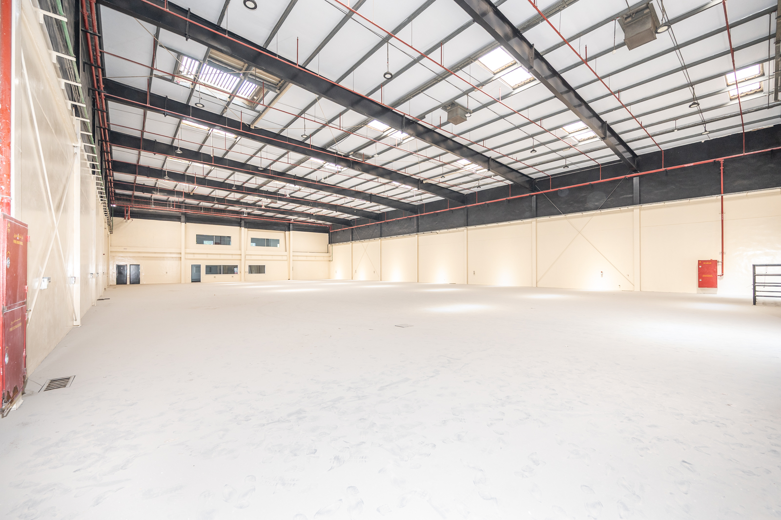 Height 9.3 meters | Power Load 121 kW | with Office