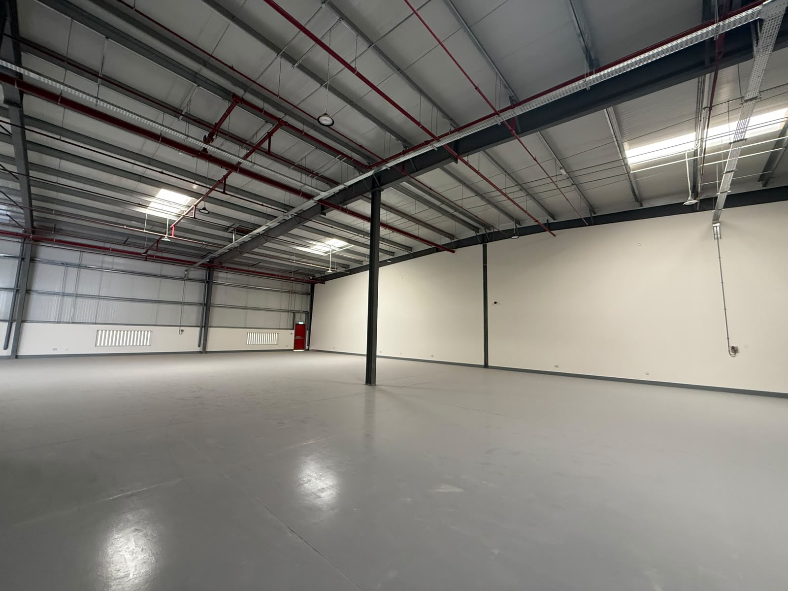 https://storage.engageplatform.ai/crc/properties/images/EP-1692003/7T7Ey3z9RF3ofLrIsn6GKTygKF7m282QpVgVAtC3.jpg