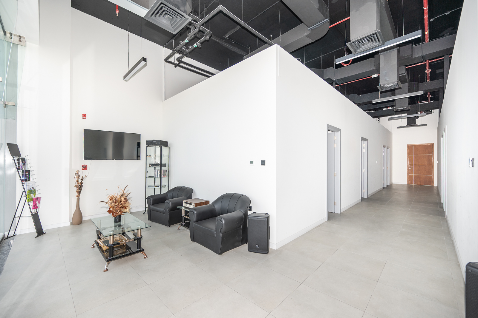 Semi FItted Retail | High Footfall | Vacant