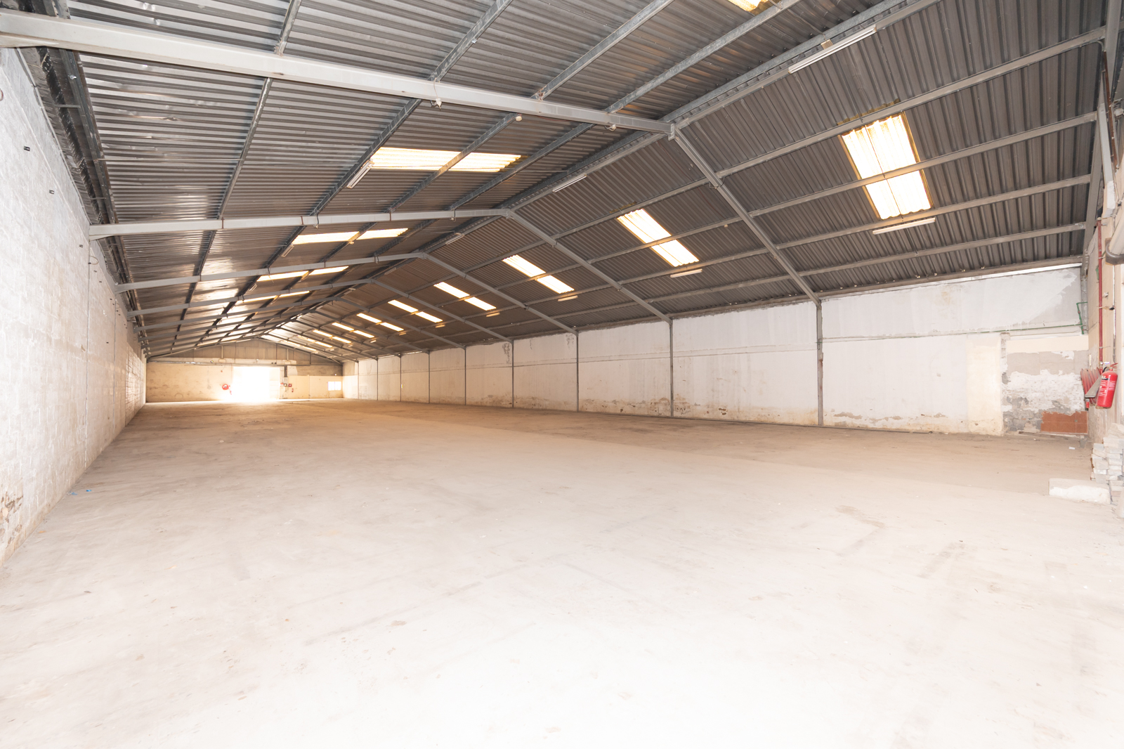 https://storage.engageplatform.ai/crc/properties/images/EP-1698212/UrNIcH5ZVqXleWSAFKySZdMjvCuXxgsVAi90NKEq.jpg