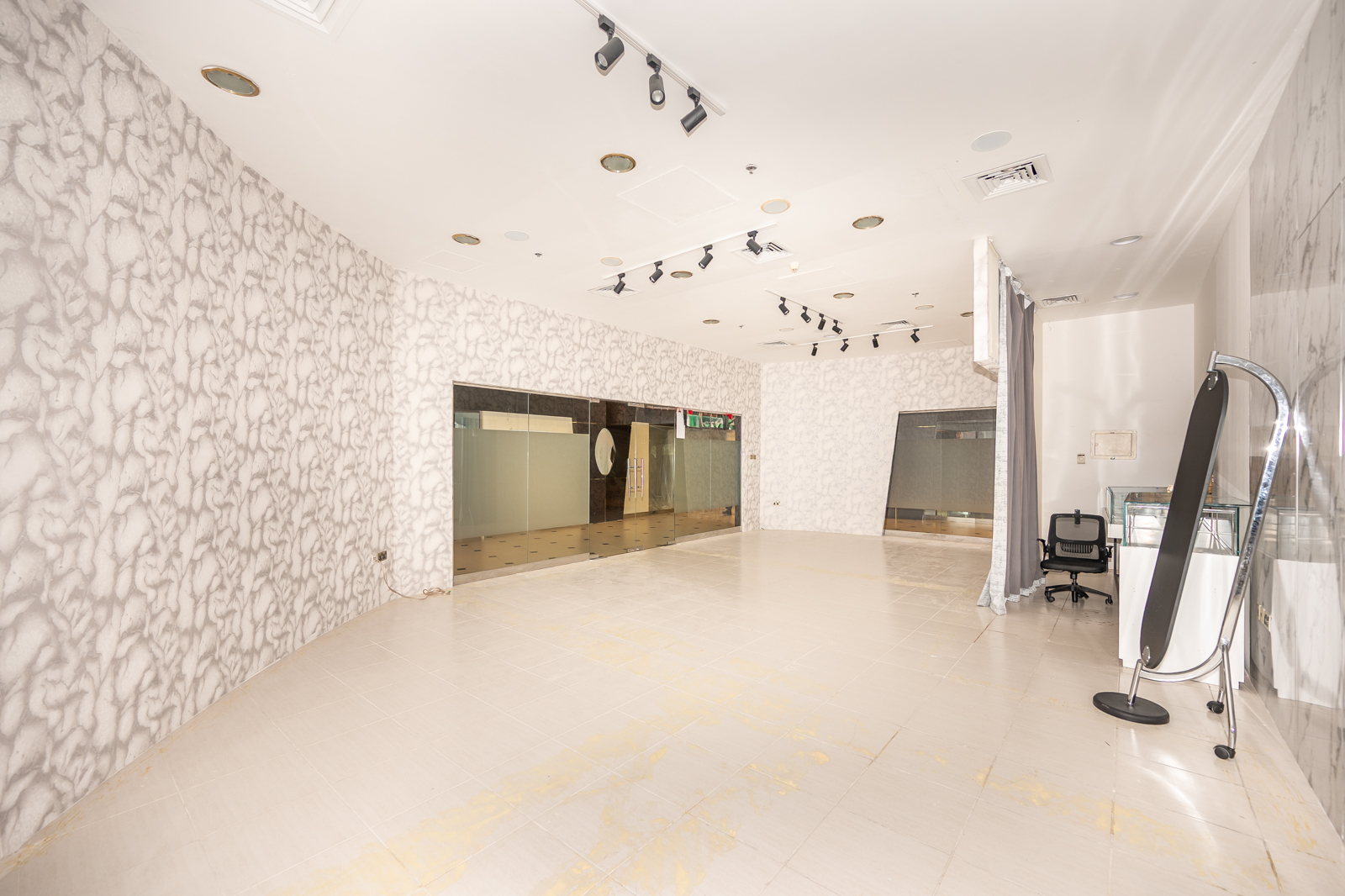 Ideal Location | Grade A Tower | Vacant