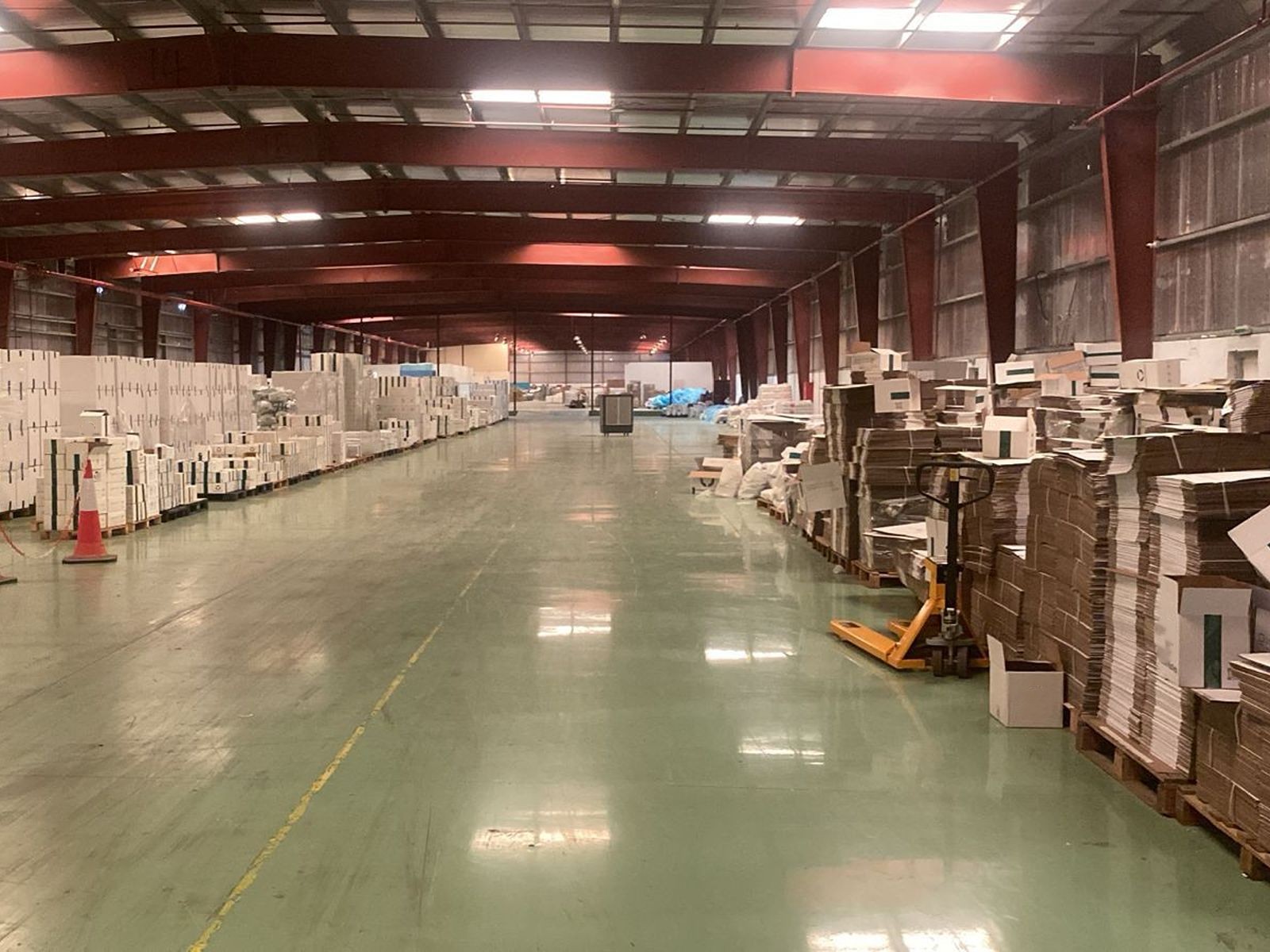High-Power Warehouse with Mezzanine Office | DIP 2
