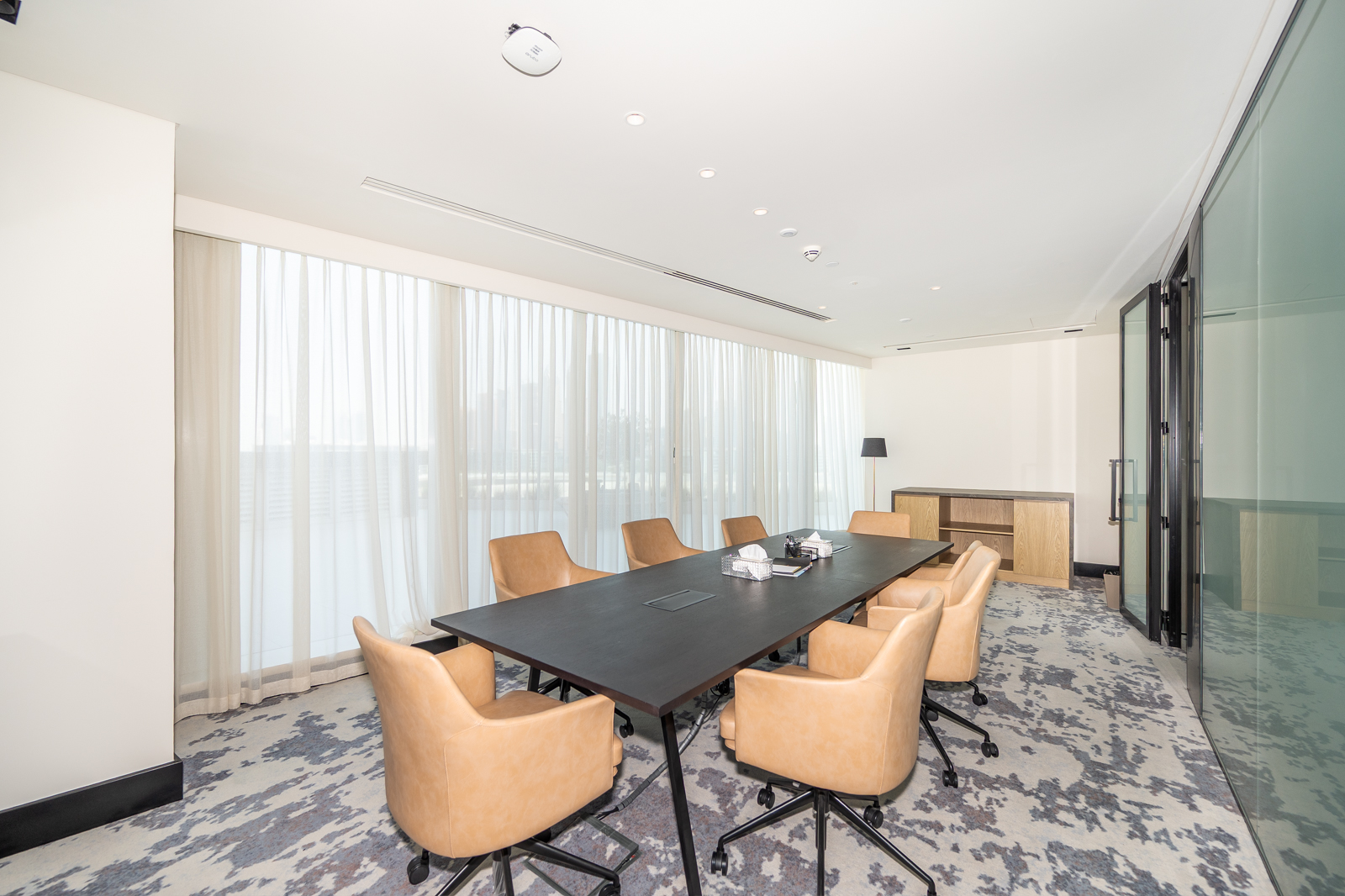 Prime Office With Terrace | Exclusive Offer