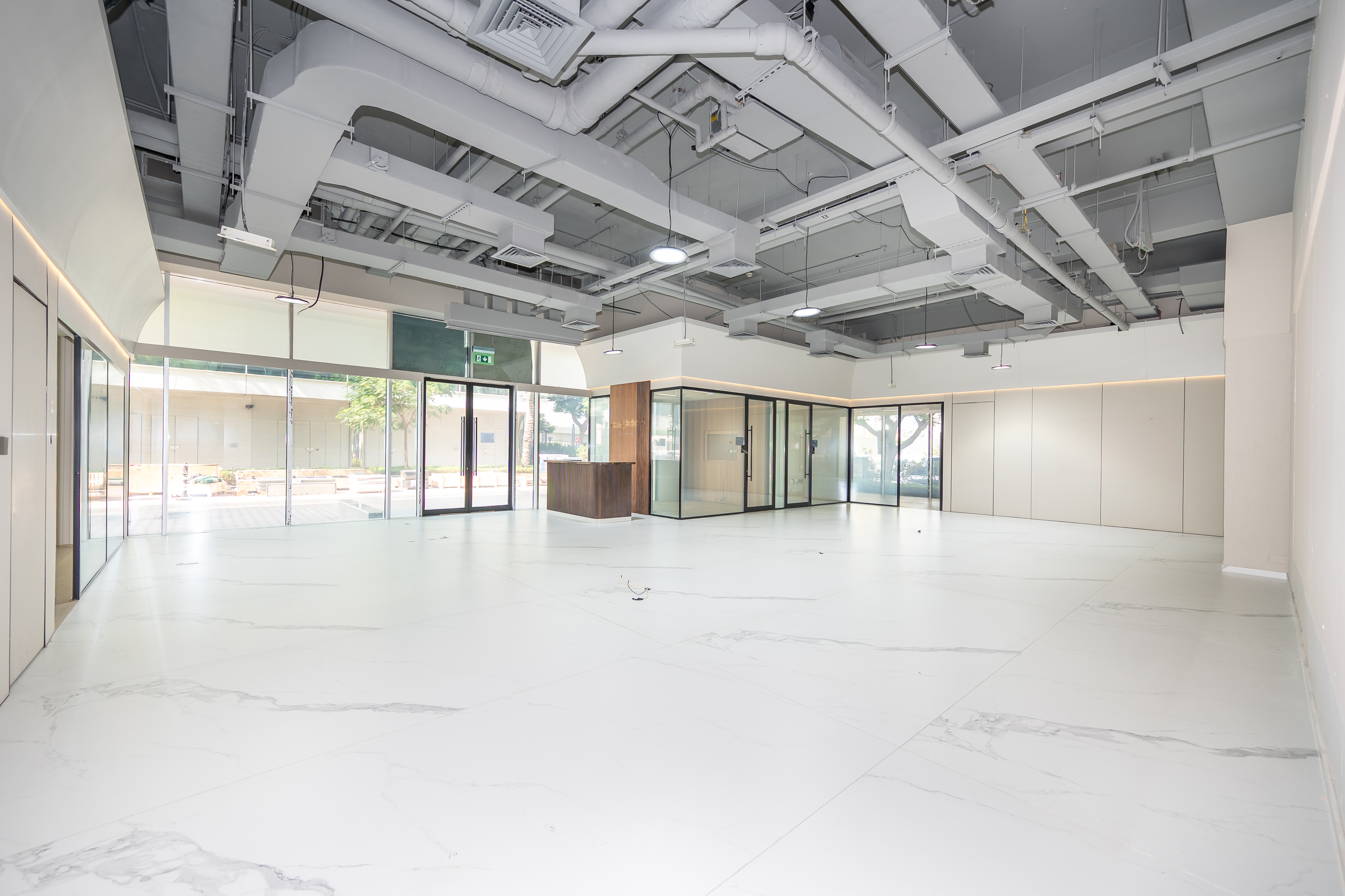 Spacious | 30 KW power supply | SZR View