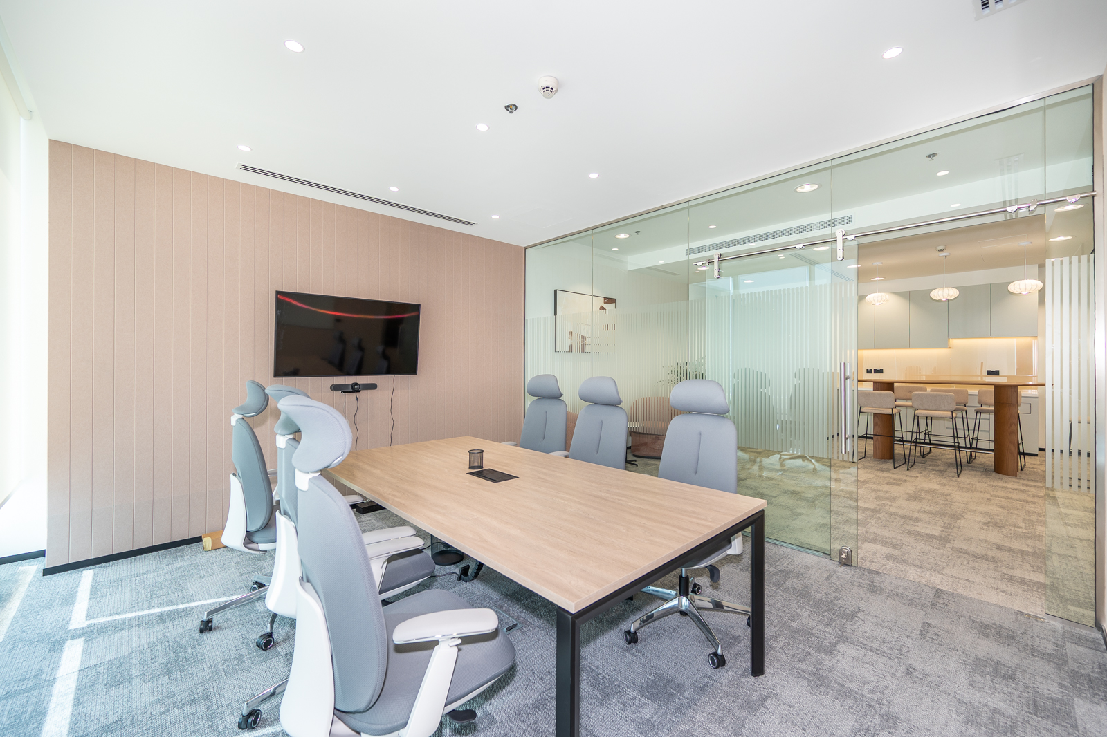 Newly Renovated | Fully Serviced | Move In Ready