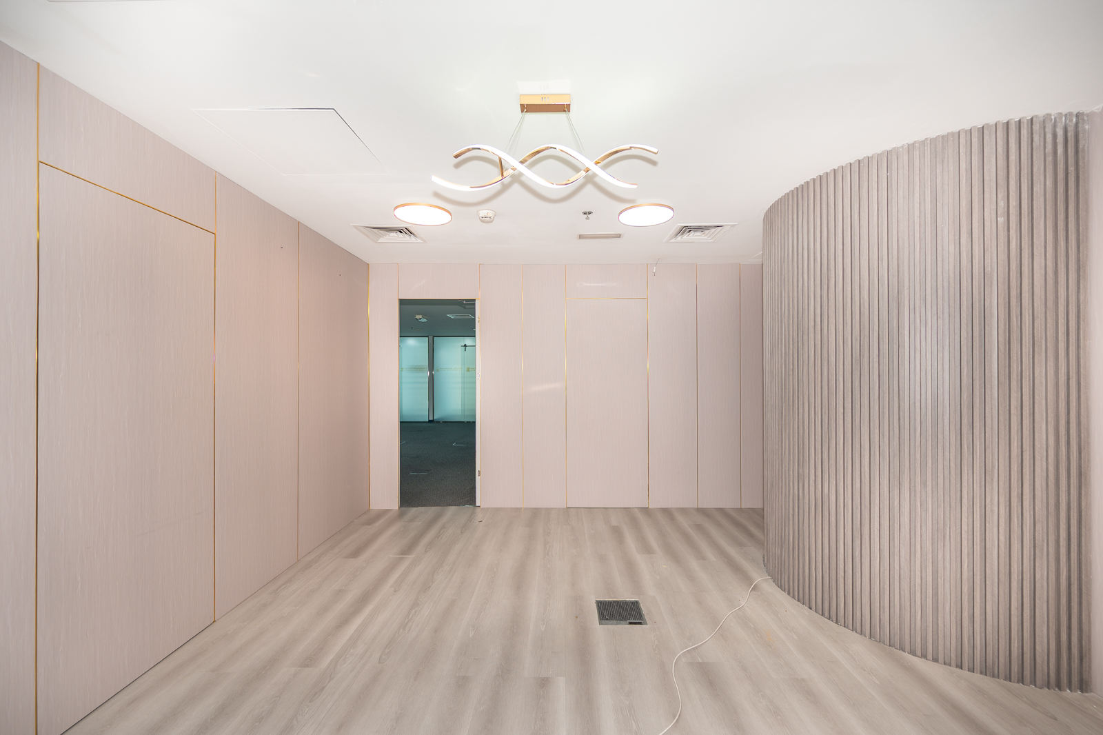 High Floor | 3 Parking bays | 1 Bathroom