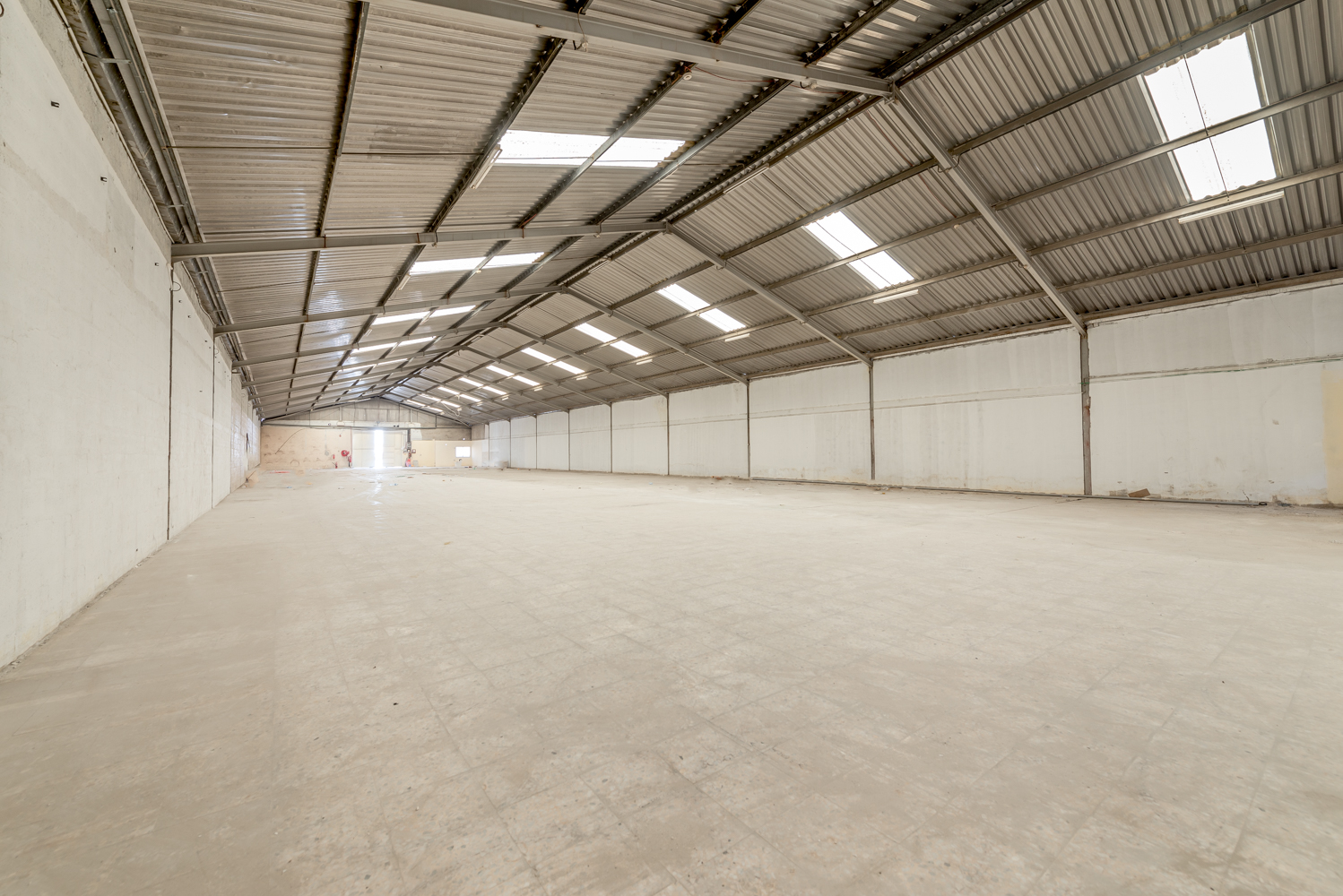 Fitted Warehouse | Good For Storage | Available