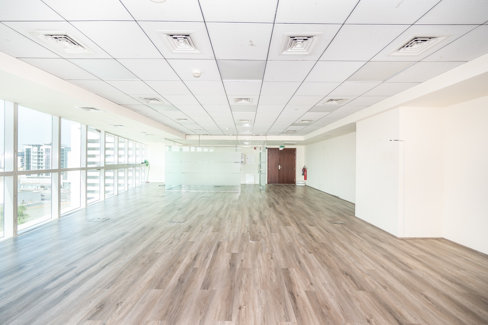 Close to Metro | Semi Fitted | Vacant