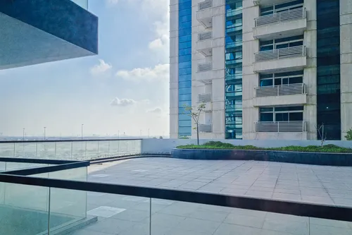 Apartment in Dolphin Tower