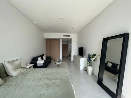  Apartment in Marquise Square Tower