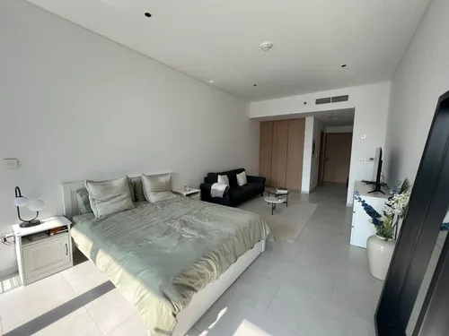  Apartment in Marquise Square Tower