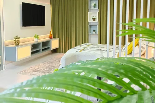  Apartment in Park Central