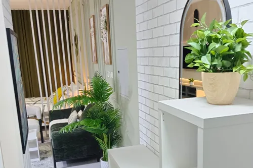  Apartment in Park Central
