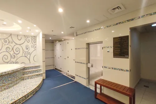  Apartment in Park Central