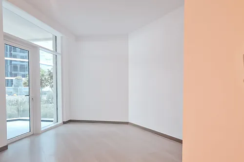  Apartment in Urban Oasis
