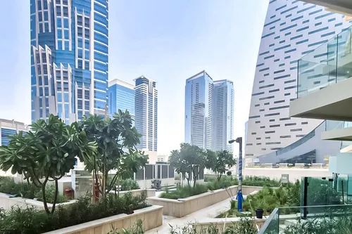  Apartment in Urban Oasis