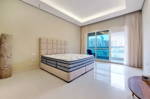 2 Bedrooms Apartment in The Residences at Business Central