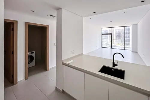 1 Bedroom Apartment in Marquise Square Tower