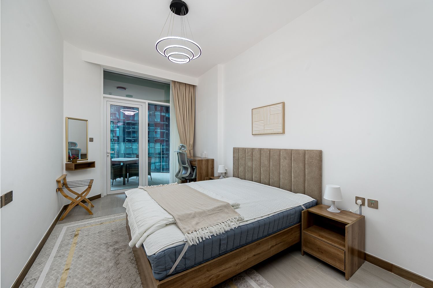 1 Bedroom Apartment in Urban Oasis