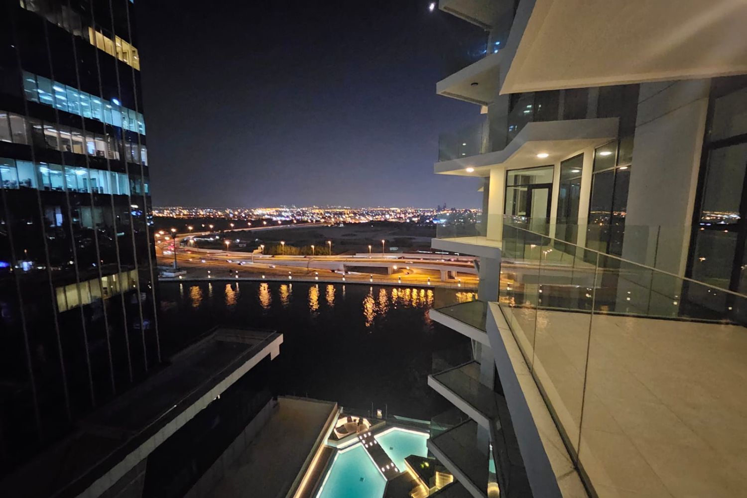 1 Bedroom Apartment in Urban Oasis