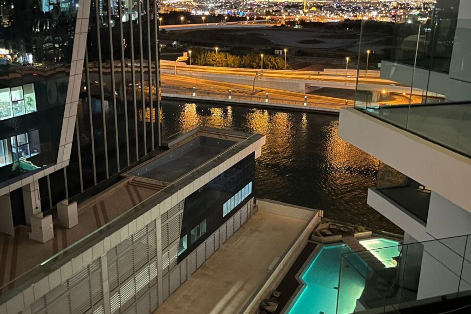 1 Bedroom Apartment in Urban Oasis