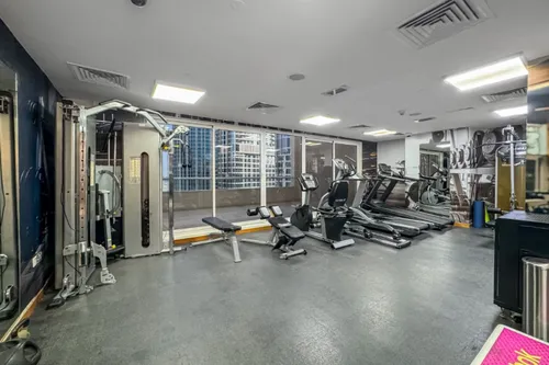 1 Bedroom Apartment in Mayfair Residency