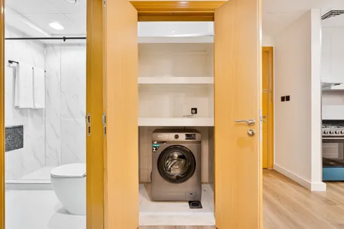1 Bedroom Apartment in Mayfair Residency