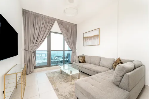 1 Bedroom Apartment in The Bay