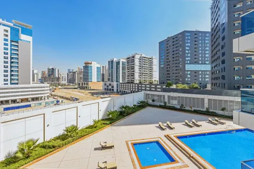 1 Bedroom Apartment in Safeer Tower 1