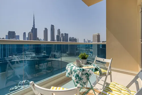 2 Bedrooms Apartment in The Residences at Business Central