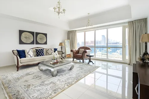 2 Bedrooms Apartment in The Residences at Business Central