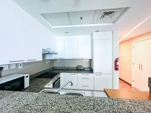  Apartment in Bay Square Building 9