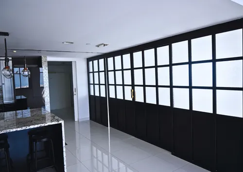 1 Bedroom Apartment in Executive Tower F