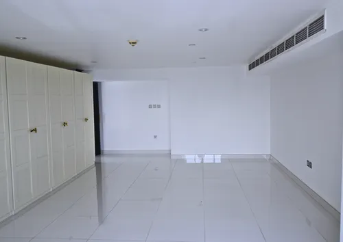 1 Bedroom Apartment in Executive Tower F