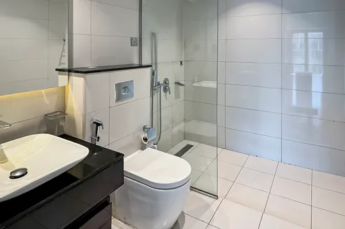 2 Bedrooms Apartment in Damac Majestine