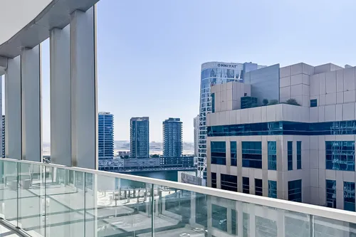 2 Bedrooms Apartment in Damac Majestine