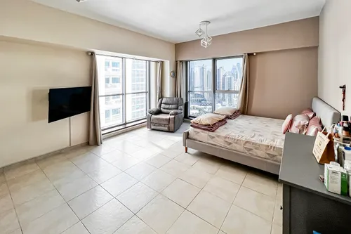 2 Bedrooms Apartment in Executive Tower L