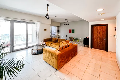 2 Bedrooms Apartment in Executive Tower L