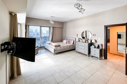 2 Bedrooms Apartment in Executive Tower L
