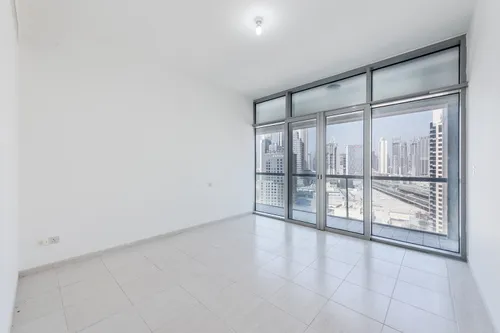 2 Bedrooms Apartment in Windsor Manor