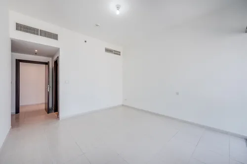 2 Bedrooms Apartment in Windsor Manor