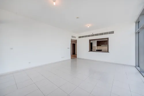 2 Bedrooms Apartment in Windsor Manor