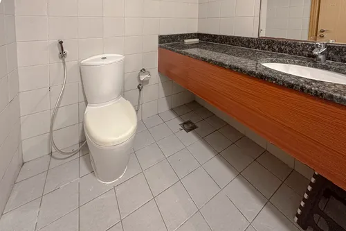 1 Bedroom Apartment in Mayfair Residency