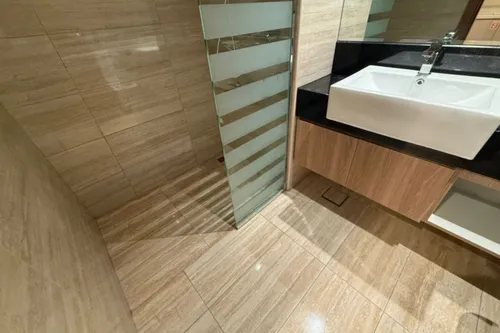1 Bedroom Apartment in Urban Oasis