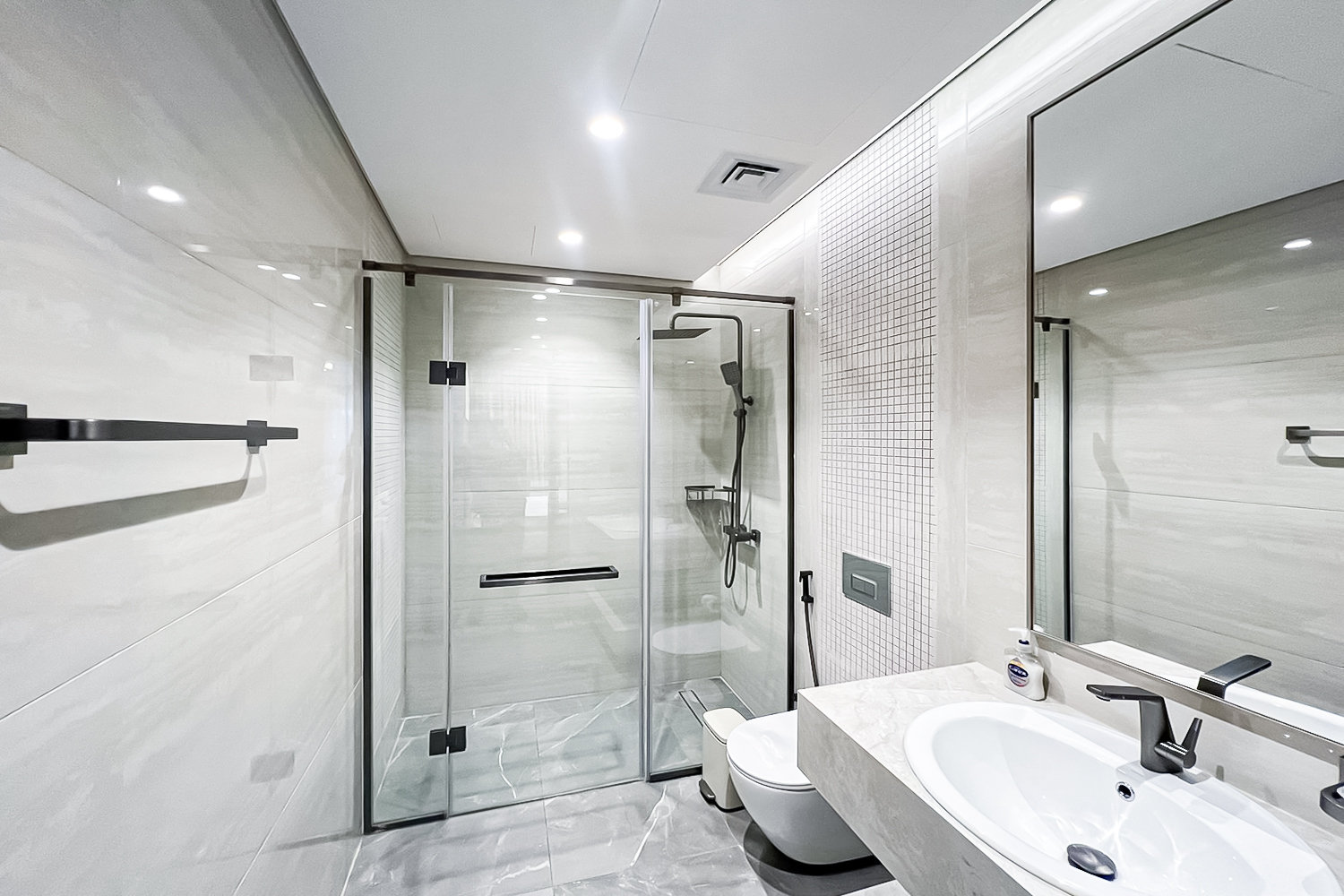 1 Bedroom Apartment in Nobles Tower